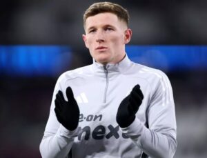 Read more about the article Manchester United Mengurungkan Niat Boyong Elliot Anderson Akibat Harga Selangit