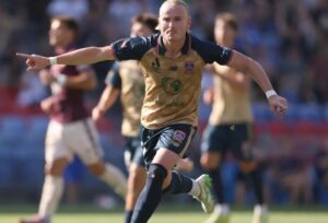 Read more about the article Newcastle Jets Kuasai Puncak Klasemen A-League Usai Libas Brisbane Roar 4–1