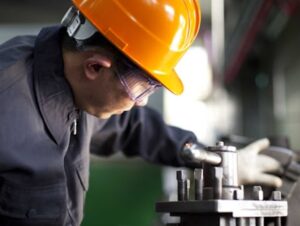 Read more about the article Tingkat Pekerjaan Lulusan Politeknik Singapura Stabil pada 2025, Gaji Awal Terus Naik