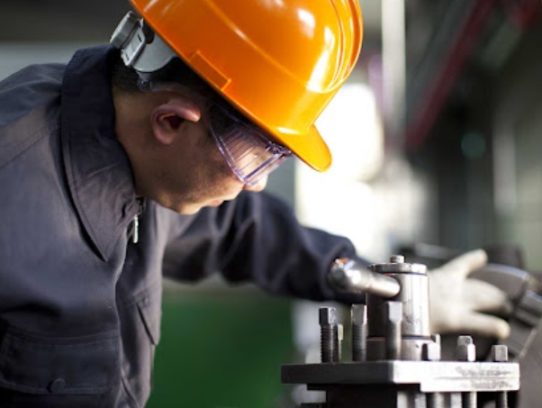 Read more about the article Tingkat Pekerjaan Lulusan Politeknik Singapura Stabil pada 2025, Gaji Awal Terus Naik